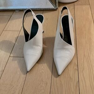 M. Gemi pumps “the Stefania” in ecru